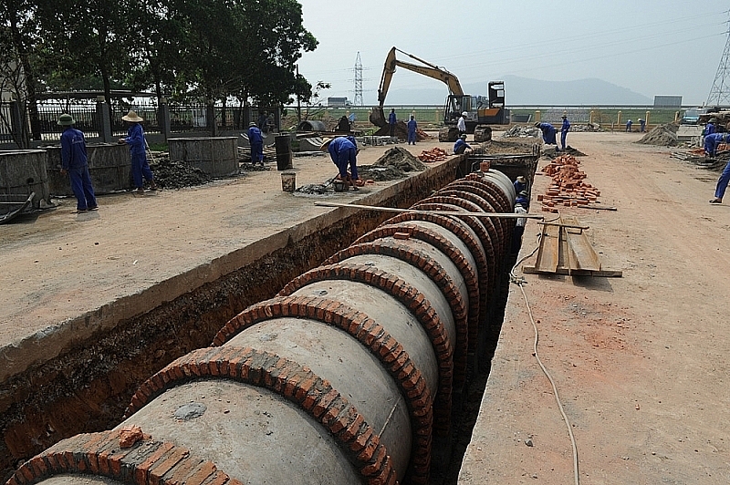 “Ông lớn” Tân Thịnh trúng hàng loạt gói thầu, thi công ẩu làm vỡ đường ống nước “Ông lớn” Tân Thịnh trúng hàng loạt gói thầu, thi công ẩu làm vỡ đường ống nước