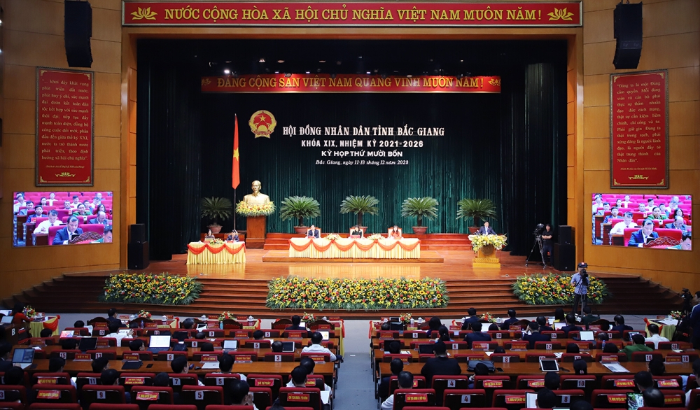 Bắc Giang thông qua 27 nghị quyết về phát triển kinh tế - xã hội