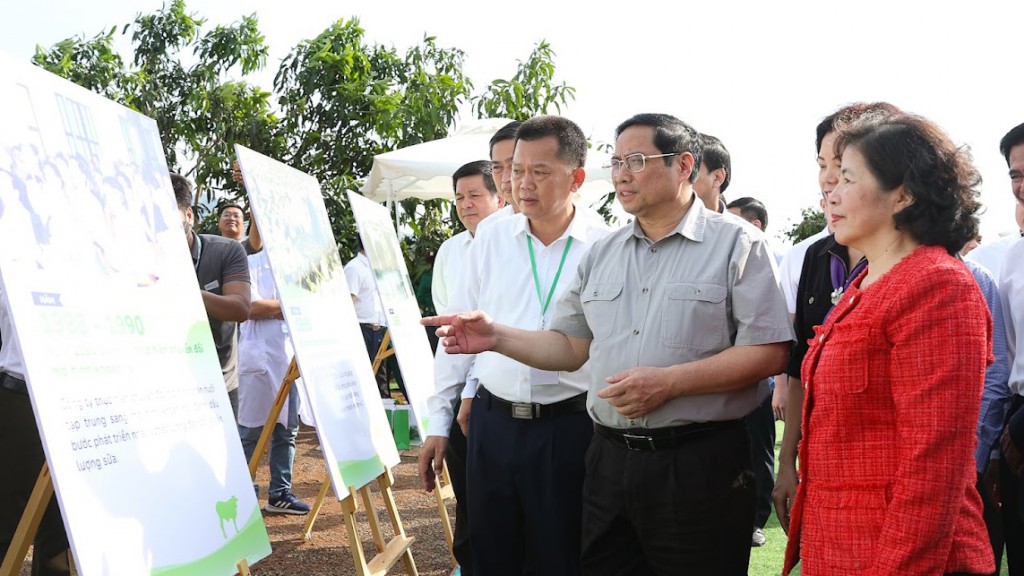 Thủ tướng bấm nút khởi công dự án &amp;quot;Tổ hợp Thiên đường sữa Mộc Châu&amp;quot; vốn đầu tư 3.150 tỷ đồng