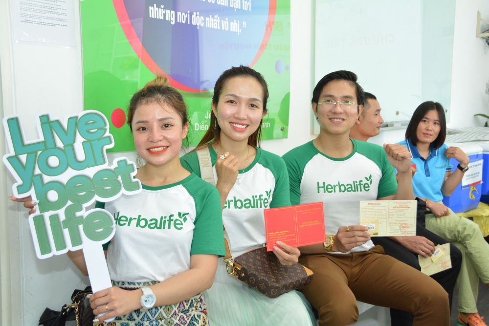 Thành viên độc lập và nhân viên Herbalife Việt Nam tham gia hiến 280 đơn vị máu
