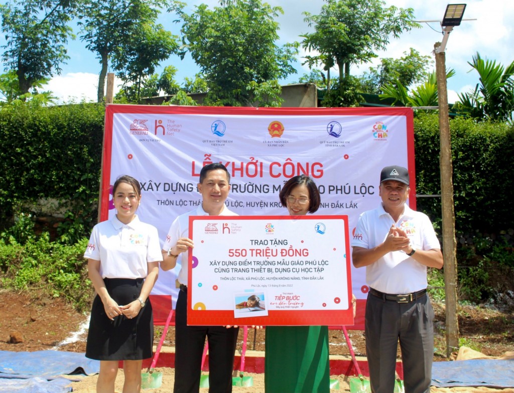 Hình 19: Toàn bộ kinh phí xây dựng điểm trường đến từ những khoản đóng góp trực tiếp từ sáng kiến gây quỹ thiện nguyện “Tiếp bước em đến trường” do Generali Việt Nam phối hợp với Quỹ BTTEVN triển khai năm 2022.
