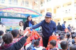 Mang mùa xuân ấm áp lên vùng cao Trạm Tấu