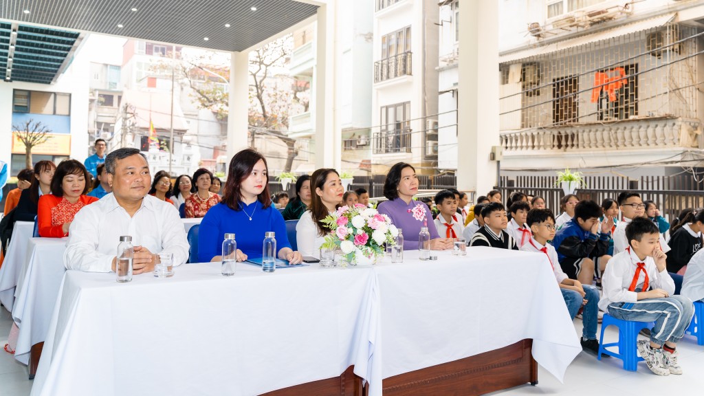 Trường Tiểu học Trung Phụng được xây dựng mới đang dần đi vào hoạt động góp phần tạo môi trường học tập tốt nhất cho học sinh trên địa bàn