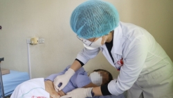 Nhiều trẻ cấp cứu tại bệnh viện do tự đầu độc bằng hóa chất tẩy rửa