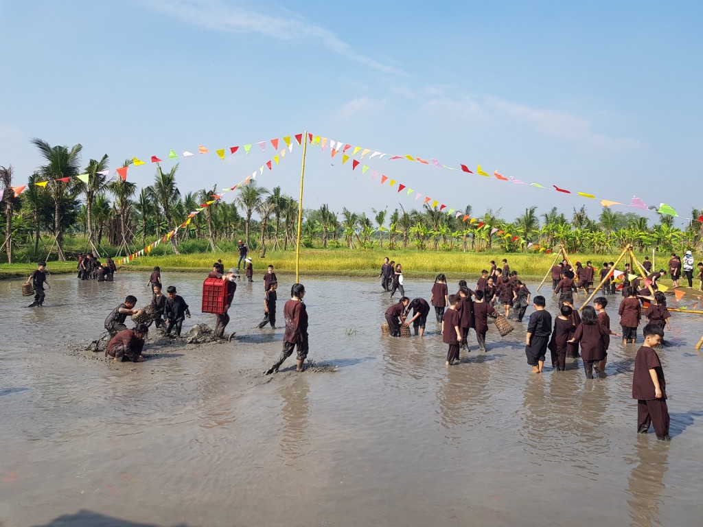 Không tổ chức hoạt động ngoại khóa cho học sinh tiểu học ra khỏi TP HCM