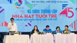 45 năm sân khấu dành cho tuổi trẻ