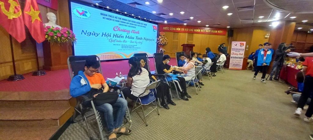 Lan toả phong trào hiến máu tình nguyện trong tuổi trẻ Cục Đăng kiểm Việt Nam