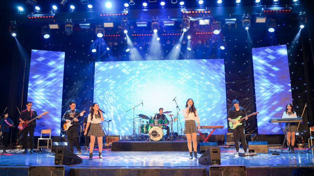 Liên hoan các ban nhạc học sinh trung học phổ thông TP Hà Nội lần thứ nhất khai mạc với nhiều tiết mục ấn tượng