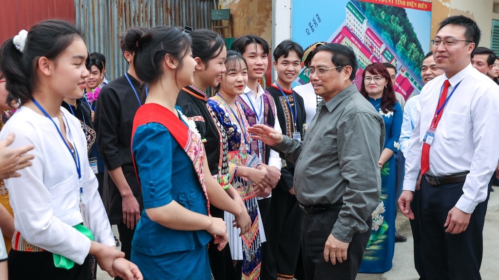 Tiếp tục đầu tư, nhân rộng các trường dân tộc nội trú