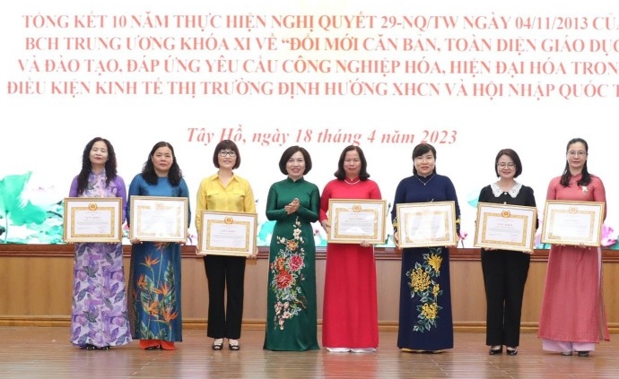 10 năm thực hiện đổi mới căn bản, toàn diện Giáo dục và Đào tạo quận Tây Hồ