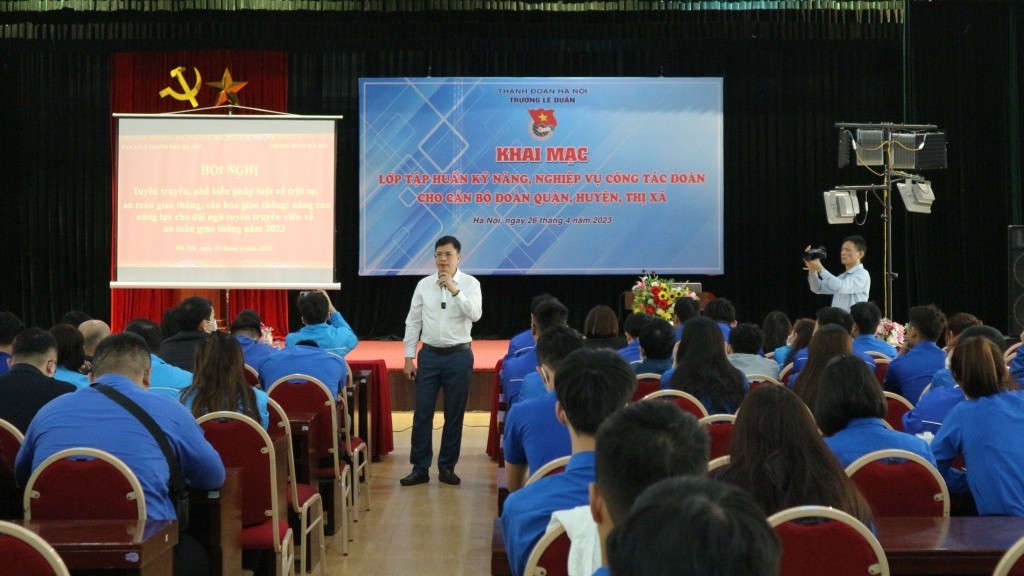 Tập huấn kỹ năng, nghiệp vụ công tác Đoàn