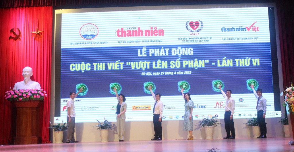 phát động cuộc thi viết “Vượt lên số phận” lần thứ VI