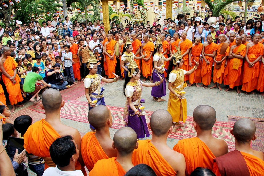 Thủ tướng gửi thư chúc mừng đồng bào Khmer dịp Tết Chôl Chnăm Thmây