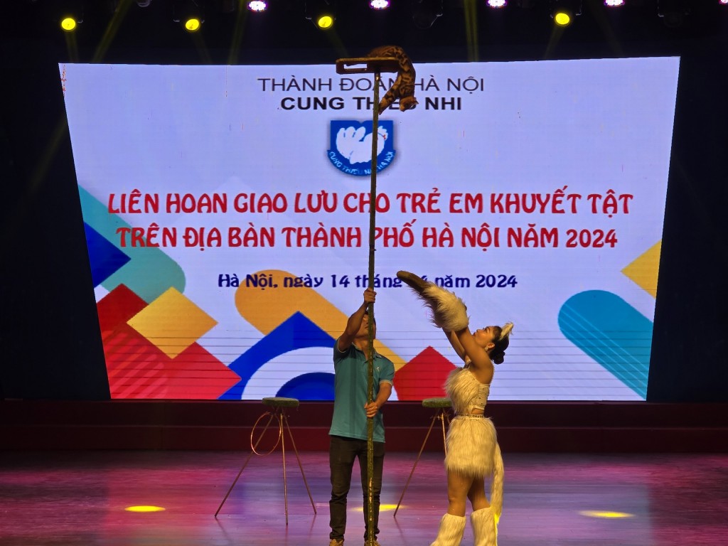 Liên hoan giao lưu trẻ em khuyết tật trên địa bàn Hà Nội
