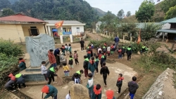 Băng rừng, vượt núi gieo chữ giữ biên cương - Bài 1: Sài Khao dạy chữ, chân không mỏi