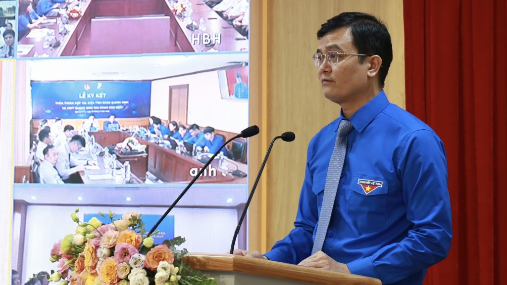 Bí thư thứ nhất Trung ương Đoàn Bùi Quang Huy phát biểu tại chương trình