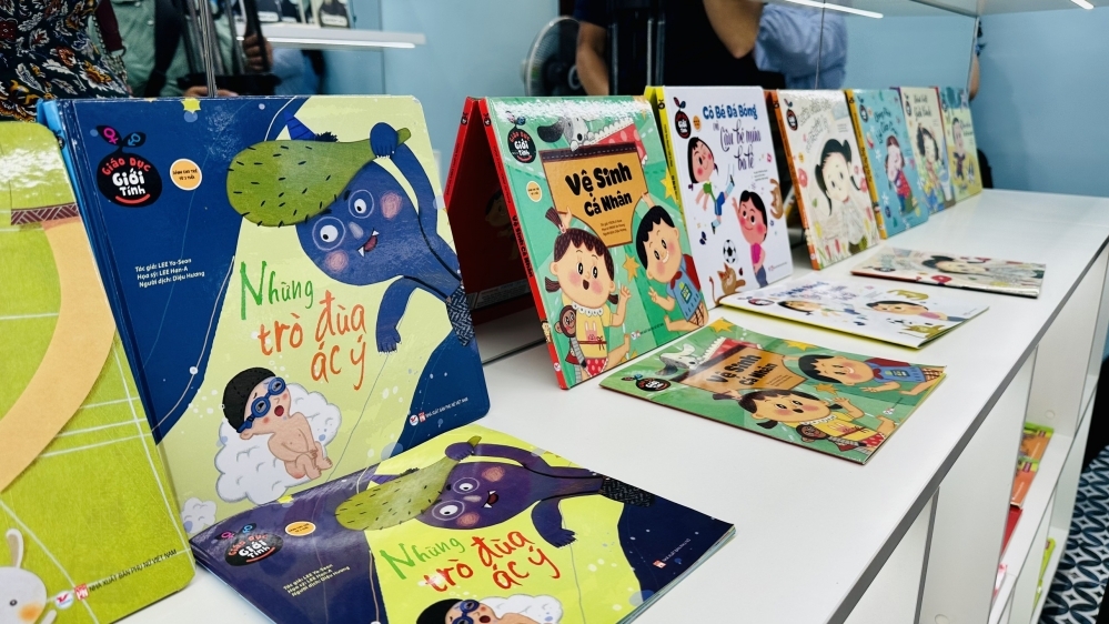 Cách nào để nhận diện sách giáo dục và đồ chơi an toàn cho trẻ em?