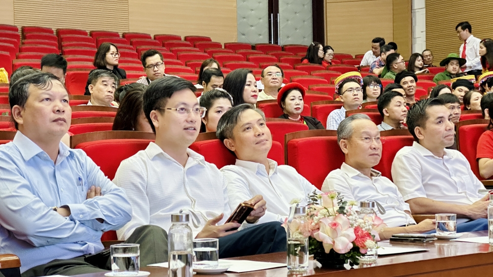 Sôi nổi Hội diễn Văn nghệ CNLĐ Tổng Công ty Vận tải Hà Nội 2024