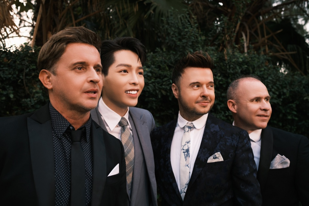 Boyband Westlife 'rủ rê' đàn anh 911 làm khách mời The Hits Tour tại Hà Nội