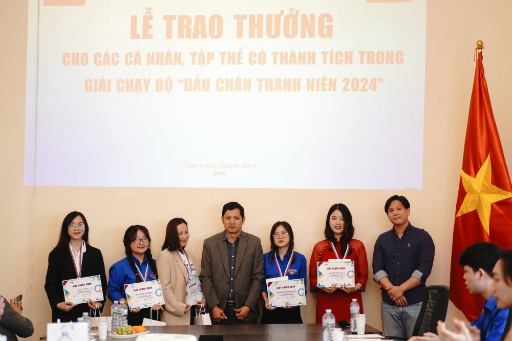Hơn 650 người tham gia giải chạy do Hội Sinh viên Việt Nam tại Nga tổ chức
