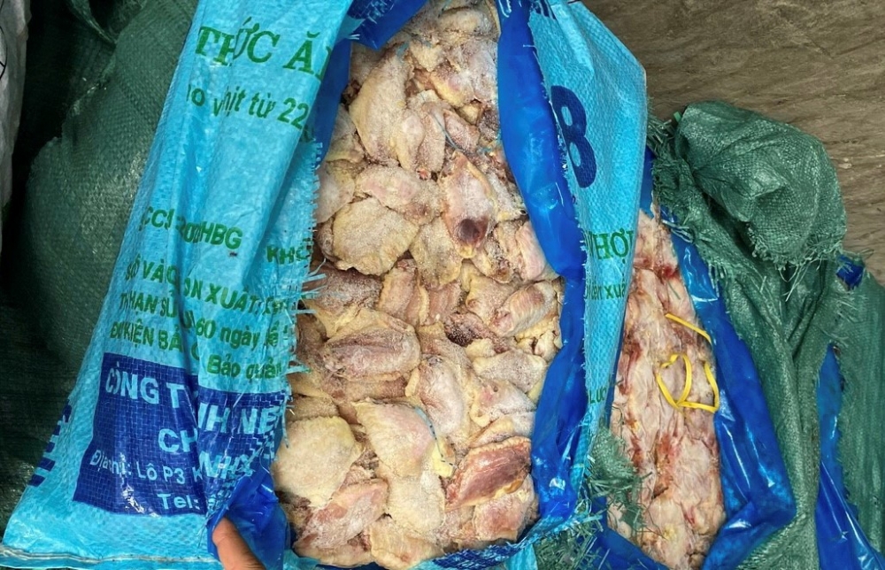 Tây Hồ: Tạm giữ gần 1 tấn cánh gà đông lạnh vi phạm an toàn thực phẩm