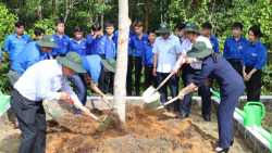 moi truong thuc tien the hien suc tre ren luyen khat vong cong hien