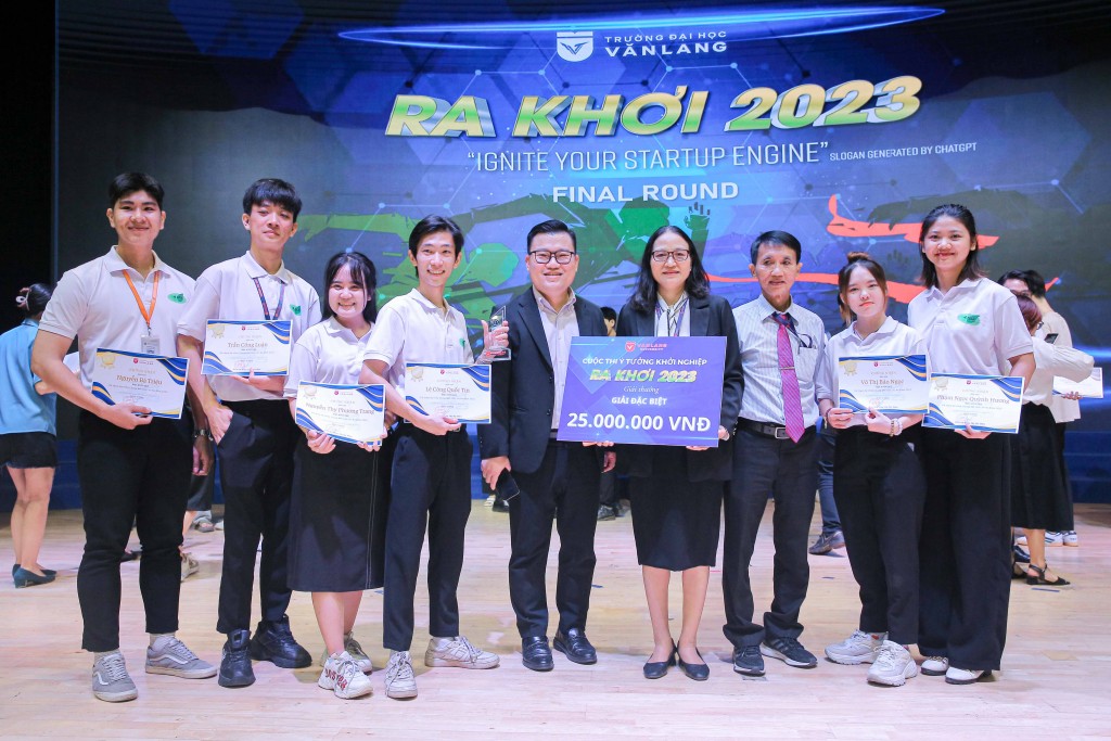 Sinh viên Văn Lang giành giải Đặc biệt cuộc thi khởi nghiệp “Ra khơi” năm 2023
