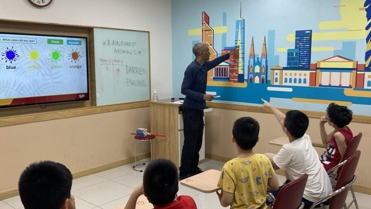 Các bạn nhỏ tham gia