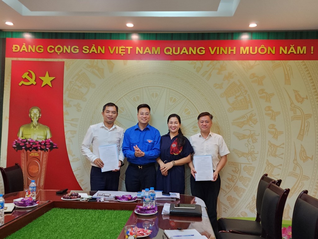 Bổ nhiệm lại hai Phó Giám đốc Cung Thanh niên Hà Nội