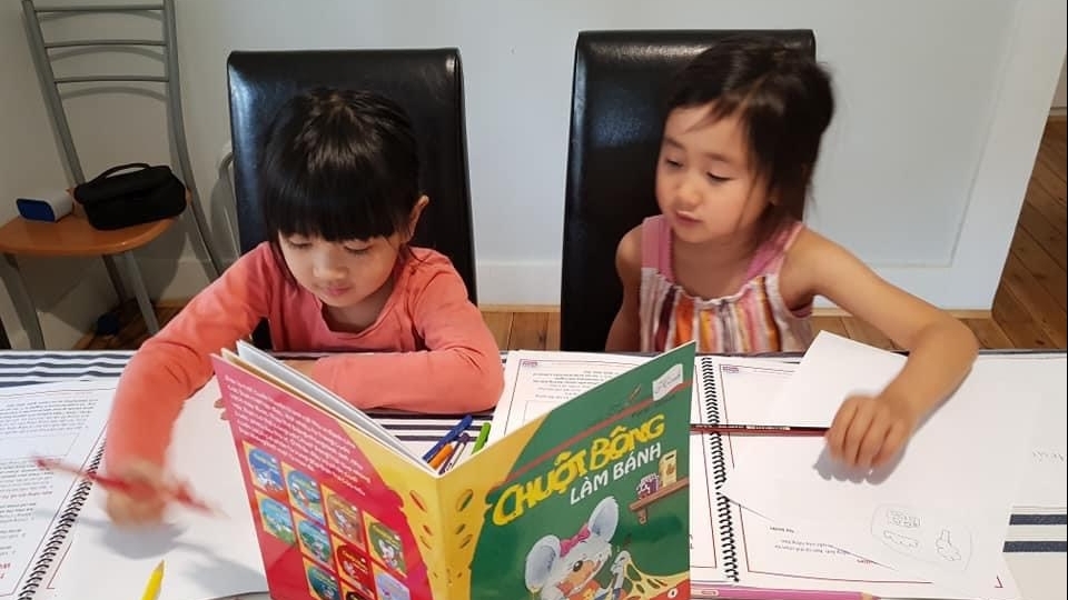 Nỗ lực gìn giữ và phát huy bản sắc văn hóa thông qua dạy và học tiếng Việt