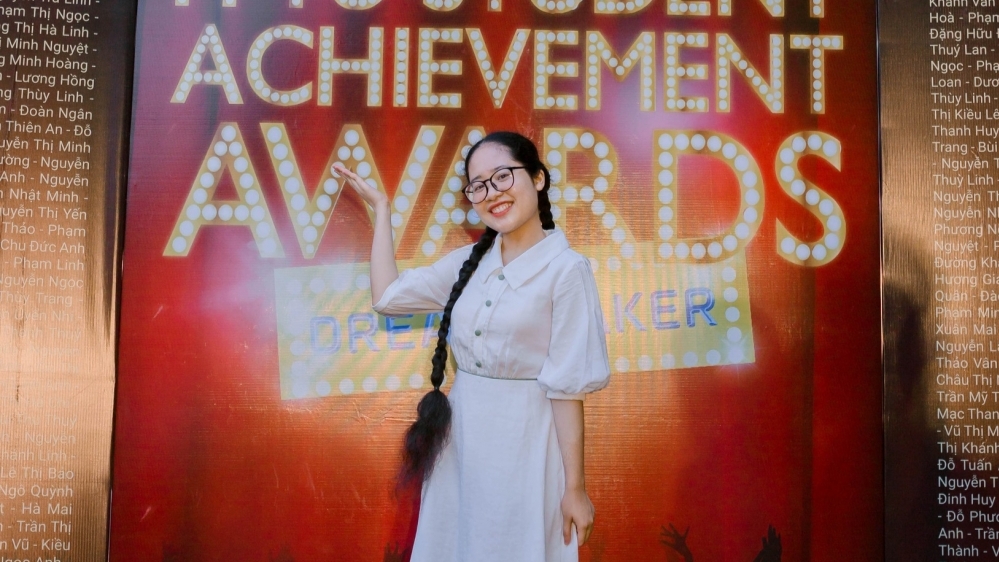 Mạnh dạn "phá băng" chính mình, cô gái đã đạt danh hiệu Thủ khoa tốt nghiệp