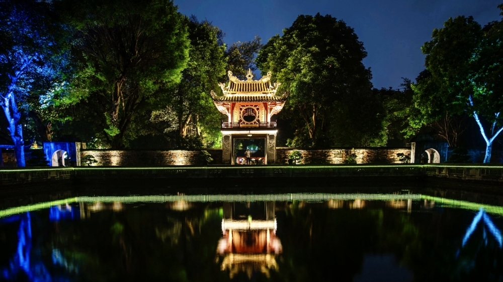 Trải nghiệm về đêm đầy thú vị cho du khách tại Văn Miếu - Quốc Tử Giám