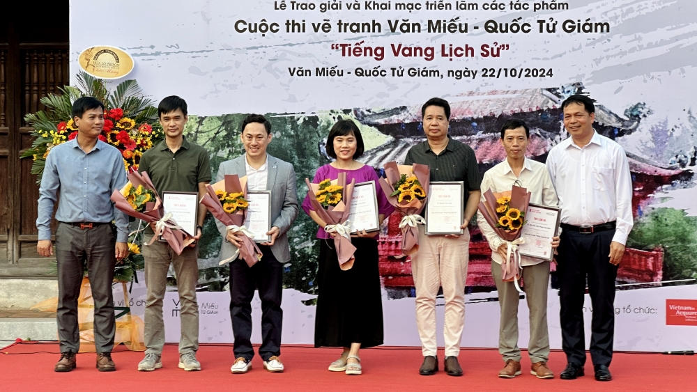 Trao giải cuộc thi “Tiếng vang lịch sử: Diễn giải Văn Miếu - Quốc Tử Giám qua hội họa”