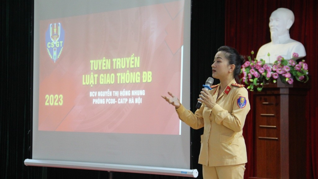 Nâng cao nhận thức về an toàn giao thông cho cán bộ Đoàn