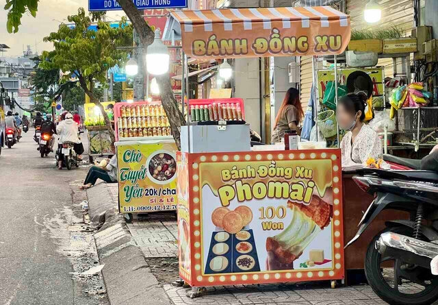 Bánh đồng xu phô mai chưa kịp lời đã... hết thời