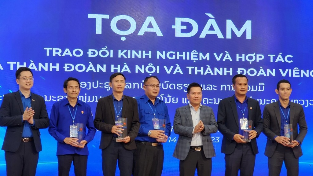 Vun đắp tình hữu nghị của tuổi trẻ Hà Nội – Viêng Chăn