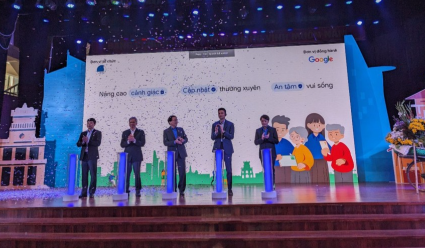 Chung tay “phủ xanh mạng Internet”