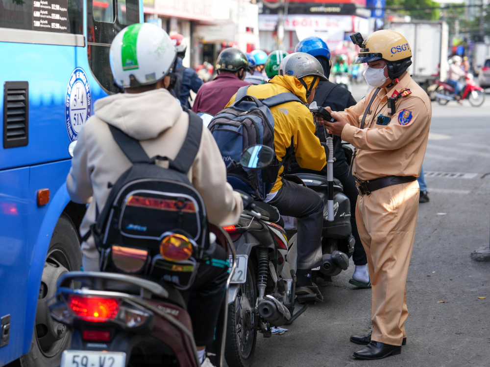 tang manh muc phat giao thong tu 112025