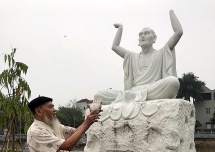 16 pho tượng La Hán ở chùa Khánh Long bị phá hoại