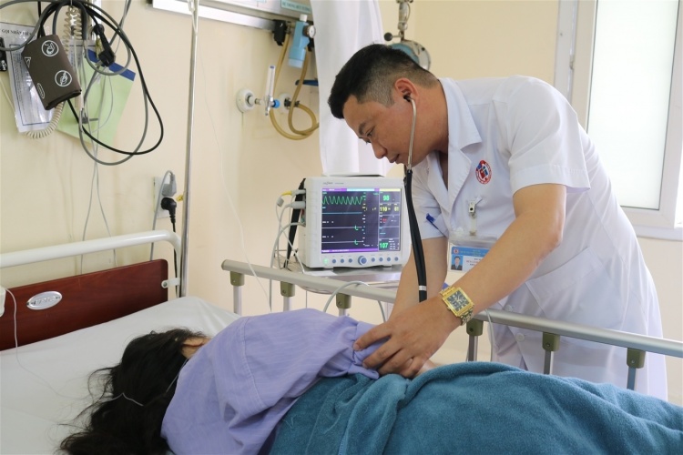 Ăn trứng kiến, người phụ nữ đối diện "tử thần"