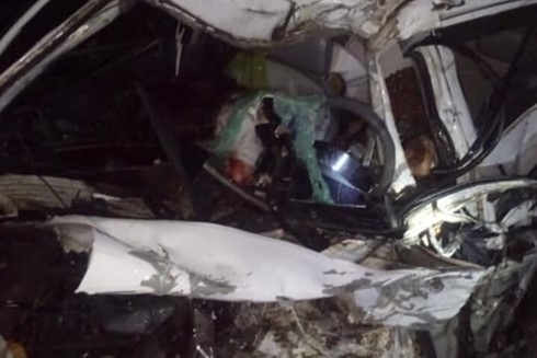 Hòa Bình: Xe khách va chạm liên hoàn 2 ô tô, 2 người tử nạn