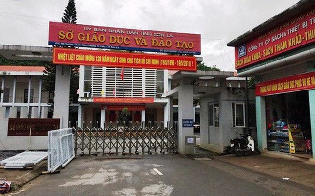 Gian lận điểm thi tại Sơn La: ĐH Kinh tế Quốc dân đuổi học 5 sinh viên