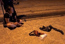 "Đụng" cảnh sát, nữ hành khách ném ma túy, lao khỏi xe chạy trốn