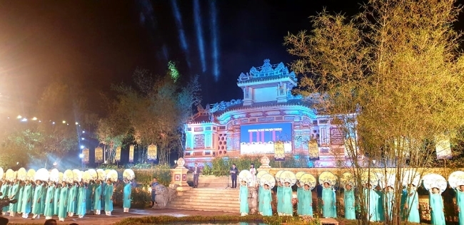 khai mac festival nghe truyen thong hue lan thu 8 tinh hoa nghe viet