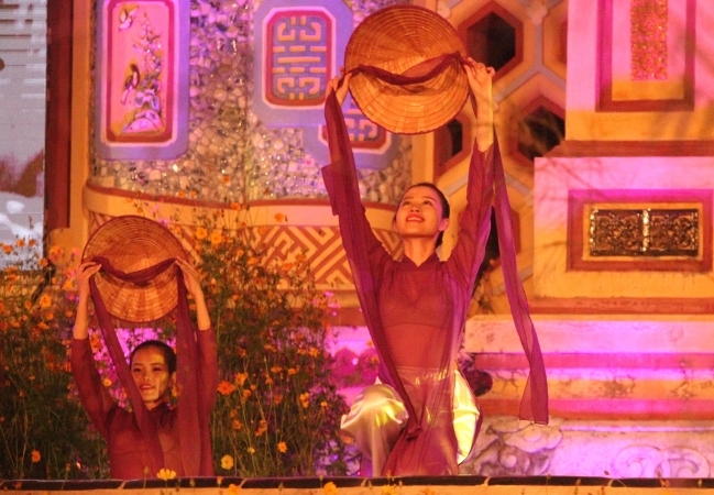 khai mac festival nghe truyen thong hue lan thu 8 tinh hoa nghe viet