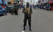 Quân đội Sri Lanka đấu súng với nghi phạm khủng bố