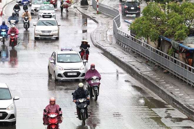 Dự báo thời tiết ngày 8/5: Hà Nội có mưa vừa, mưa to, rải rác có dông