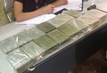 Hải Dương: Hai mẹ con bị bắt trên đường vận chuyển 30 bánh heroin