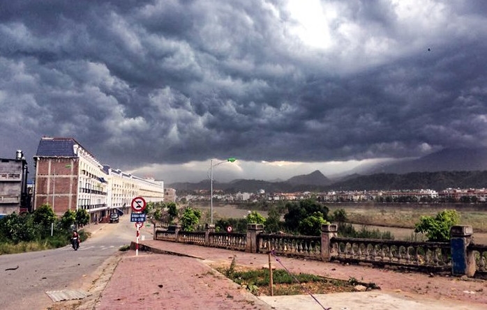 Dự báo thời tiết ngày 29/5: Bắc bộ mưa lớn, đề phòng sét đánh và lũ quét