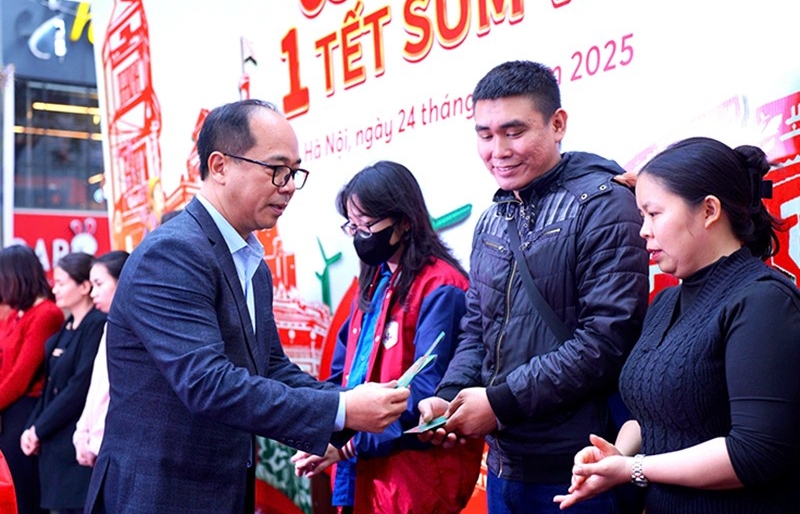 Ấm áp Tết sum vầy, chia sẻ yêu thương